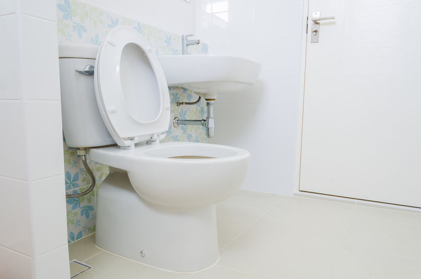 Why Won’t My Toilet Flush | How to Fix A Slow Flushing Toilet | Lightfoot